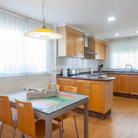 Casa En Valencia, Cerca De Golf, Playas, Moto Gp *