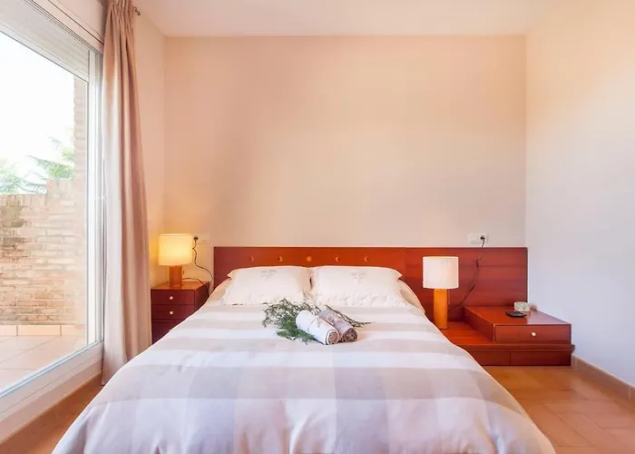 Semesterbostad Casa En Valencia, Piscina, Cerca De Golf, Playas, Moto Gp Valencia